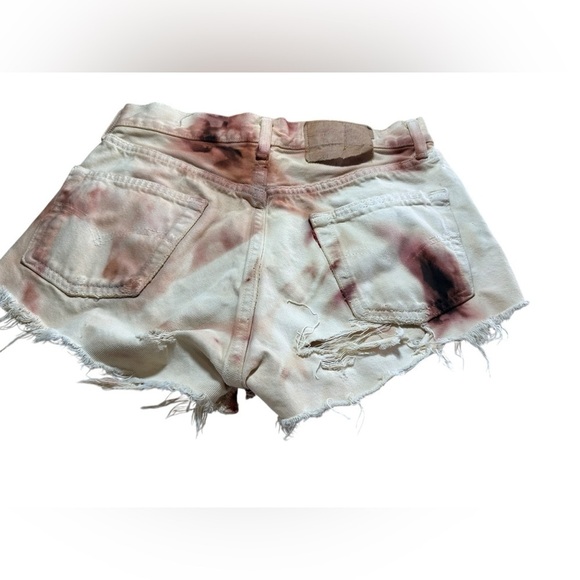 Levi Vintage Bleached Tie-Dye Distressed Jean Shorts Sz 28 (6/7)​​​​ - Picture 6 of 9